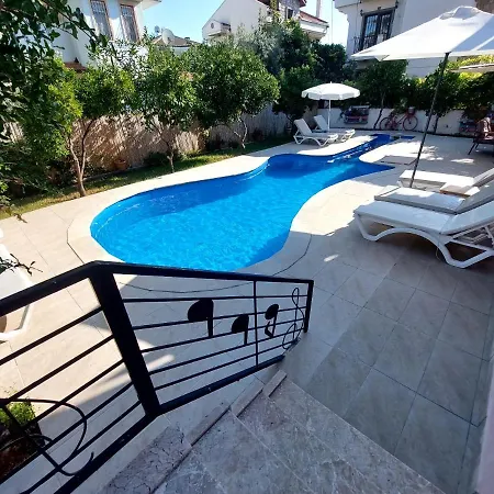 Villa Iday Βίλα *